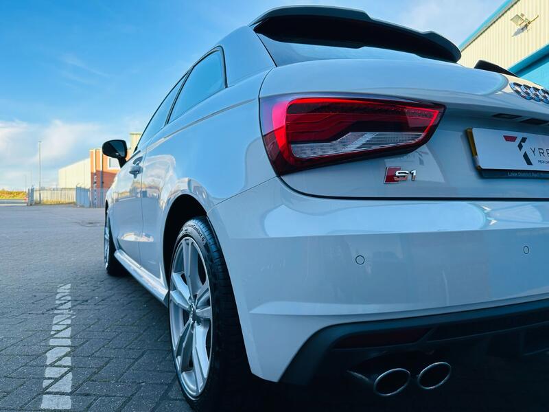 AUDI S1