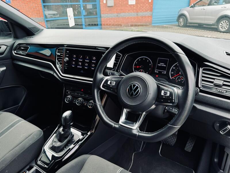 VOLKSWAGEN T-ROC