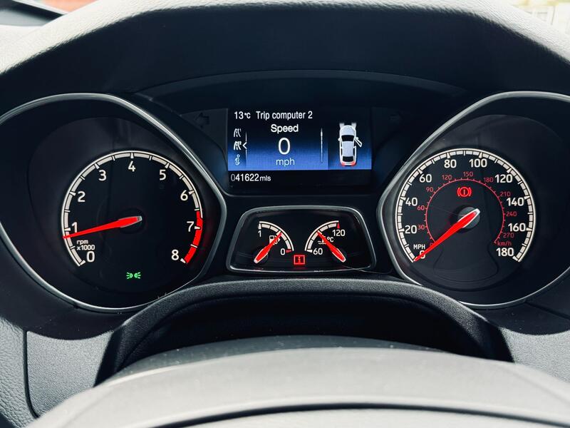 FORD FOCUS
