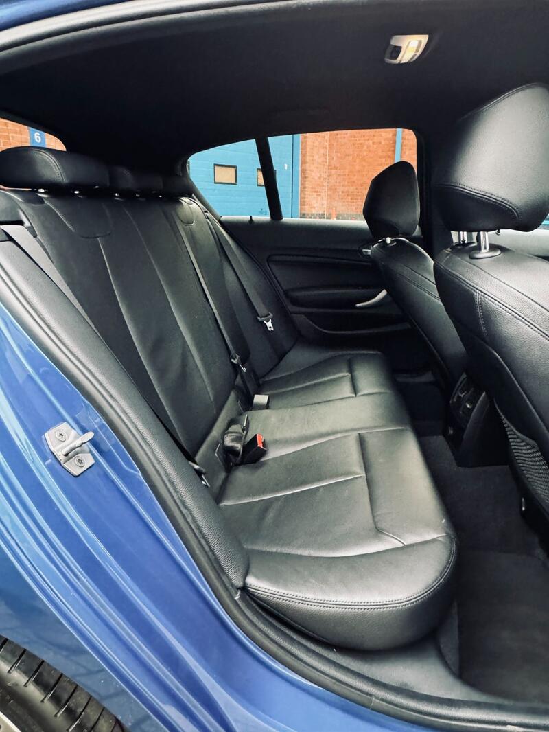 BMW 1 SERIES