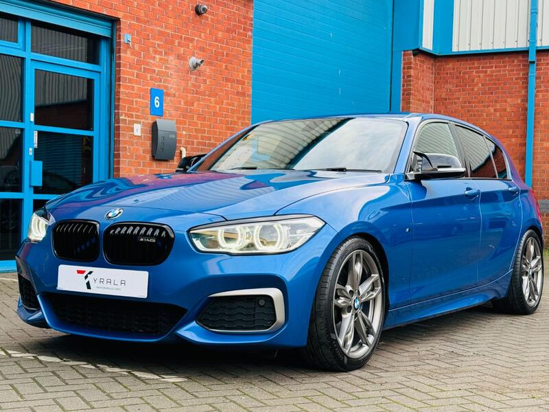 BMW 1 SERIES