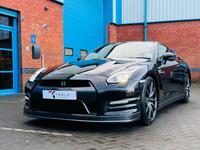 NISSAN GT-R