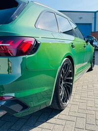 AUDI RS4
