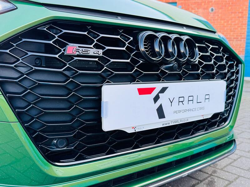 AUDI RS4