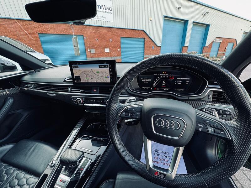 AUDI RS4
