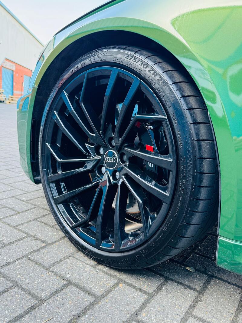 AUDI RS4