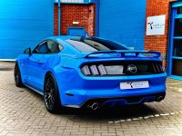 FORD MUSTANG