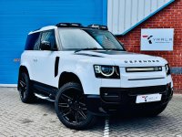 LAND ROVER DEFENDER 90